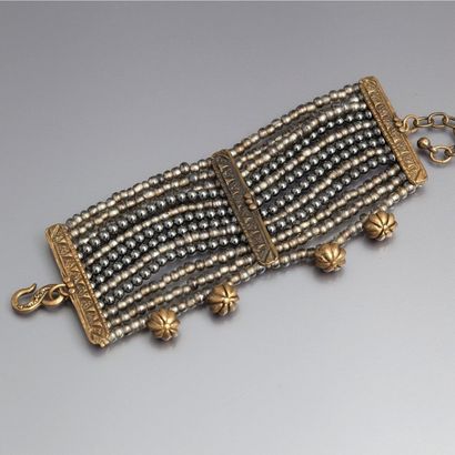 Césarée - (années 1980)
Bracelet manchette...
