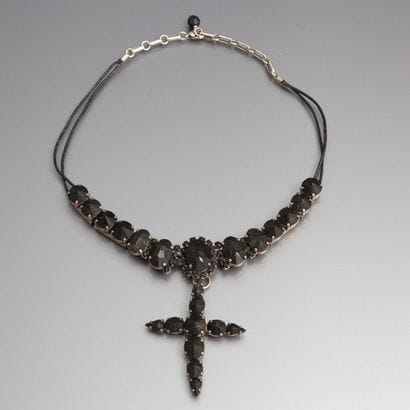 JEAN PAUL GAULTIER - (années 1990)
Collier...