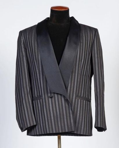 PIERRE MANTEAU VINTAGE
SMOKING pour homme...