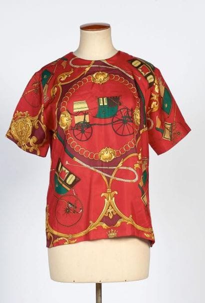 JANI D'ARNO, ANONYME
BLOUSE en soie imprimée...