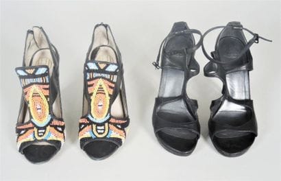 HOUSE OF HARLOW, STUART WEITZMAN
PAIRE DE...