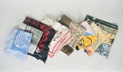 SONIA RIKIEL, ANONYME
TROIS FOULARDS en coton...