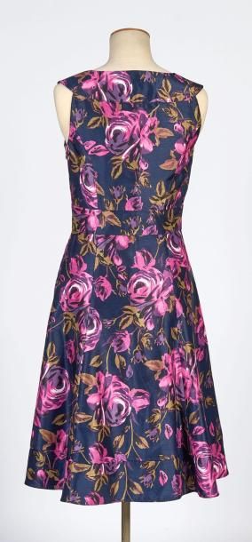 LAURA ASHLEY
ROBE en shantung artificiel...