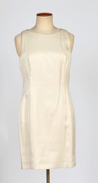 FERAUD, TERRE MER
ROBE en laine et soie écrue...