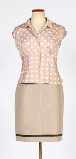 TARA JARMON, CERRUTI 1881
TOP en coton beige...