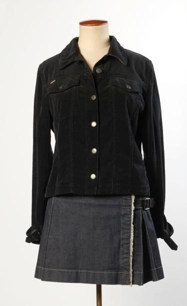BURBERRY, BURBERRY LONDON
MINI JUPE portefeuille...