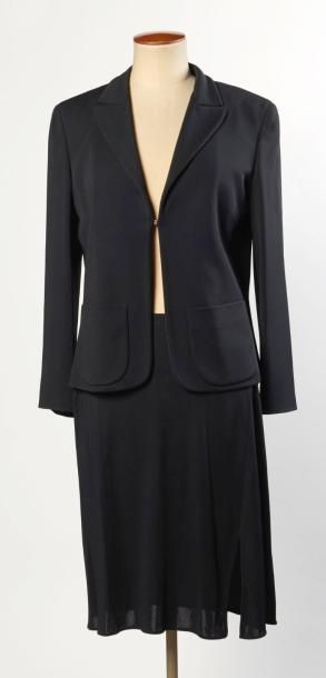 SALVATORE FERRAGAMO, GUY LAROCHE vintage
TAILLEUR...