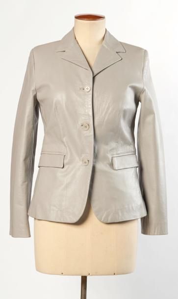 FACADE ST TROPEZ, TARA JARMON
VESTE en cuir...