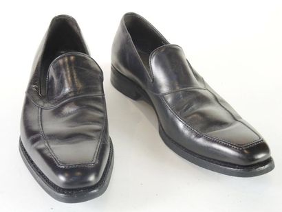 ALTAN Bottier
PAIRE DE MOCASSINS pour homme...
