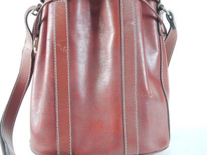 LANCEL Vintage
SAC « Elsa » en cuir façon...
