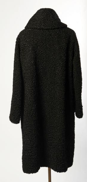 REVILLON
MANTEAU 7/8 en astrakan noir, bas...