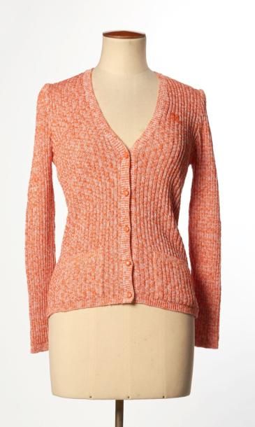 COURREGES Circa 1980
CARDIGAN en tricot acrylique...