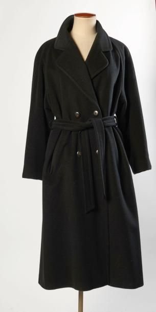 GUY LAROCHE (manque griffe) Vintage
MANTEAU...