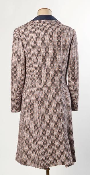 ANONYME vintage, A+
MANTEAU en tweed de laine...
