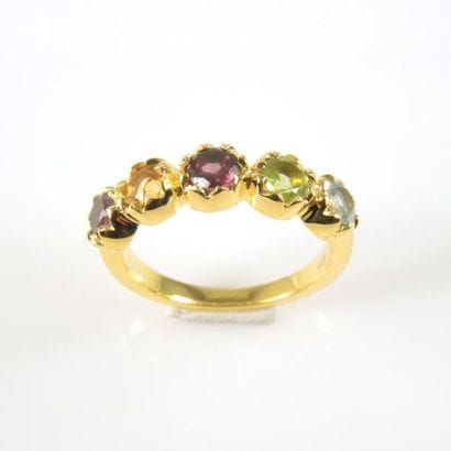 BAGUE PIERRES FINES
Bague en argent doré...