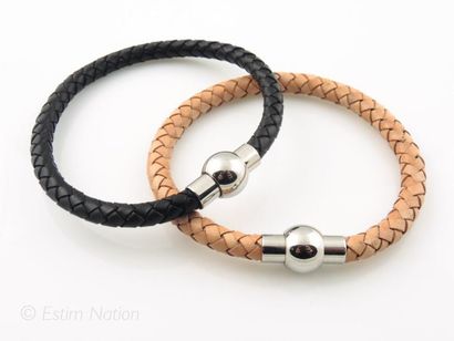 LOT BRACELETS CUIR
Deux bracelets en cuir...