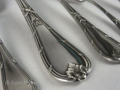 CHRISTOFLE
Ménagère en métal argenté à décor...