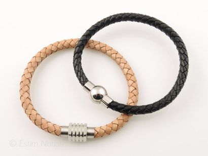 LOT BRACELETS CUIR
Deux bracelets en cuir...