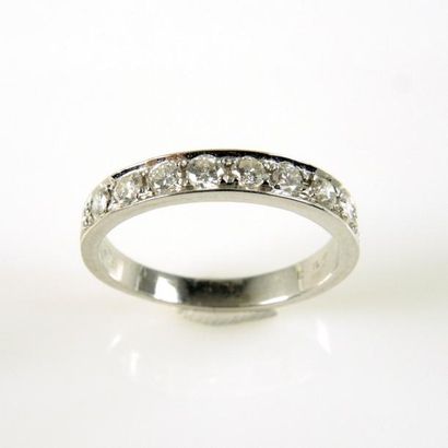 DEMI ALLIANCE AMÉRICAINE OR ET DIAMANTS
Demi...