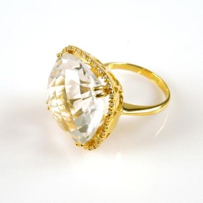BAGUE CRISTAL DE ROCHE
Bague en argent doré...