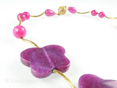 COLLIER JADEITE
Collier en métal doré composé...