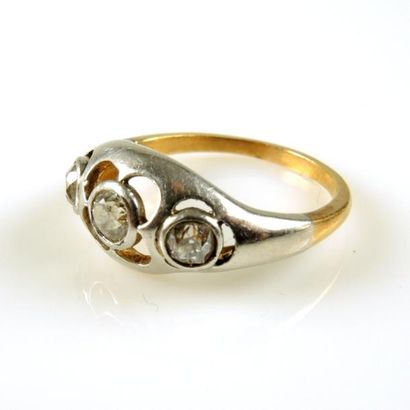 BAGUE OR ET DIAMANTS VERS 1900
Bague bandeau...