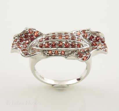 Bague saphirs
Bague en argent 925/°° motif...