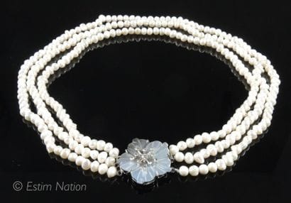 COLLIER 3 RANGS PERLES
Collier à 3 rangs...