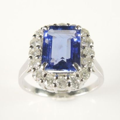 BAGUE TANZANITE DIAMANTS
Bague marguerite...