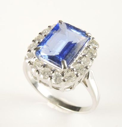 BAGUE TANZANITE DIAMANTS
Bague marguerite...