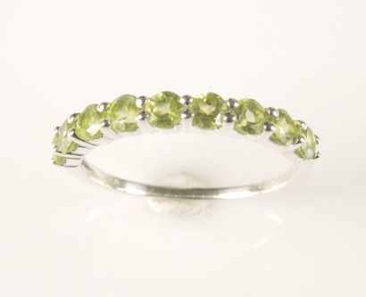 BAGUE PERIDOTS
Bague en argent 925/°° serti...