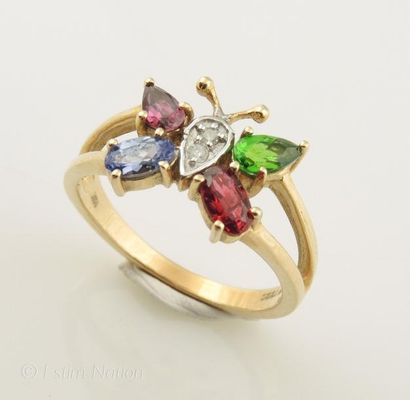 BAGUE PAPILLON
Bague en or jaune 9K 375/°°...