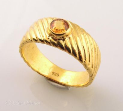 BAGUE SAPHIR ORANGE
Bague jonc en argent...