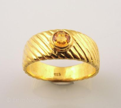 BAGUE SAPHIR ORANGE
Bague jonc en argent...
