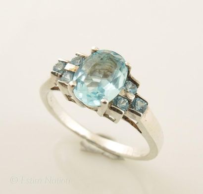 BAGUE PIERRES BLEUES
Bague en argent 925/°°...