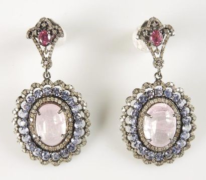 PENDANTS D'OREILLES TANZANITES MANGANITES
Paire...