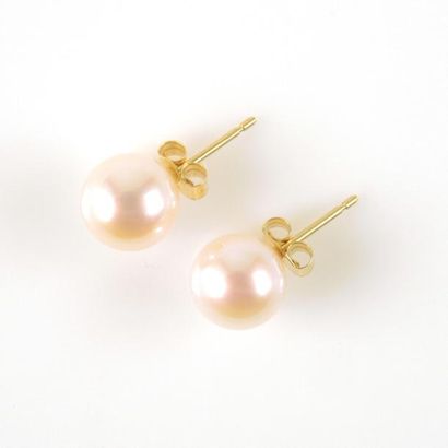 Paire de boucles d'oreilles en or jaune 18ct...