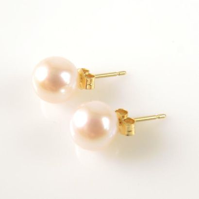 Paire de boucles d'oreilles en or jaune 18ct...