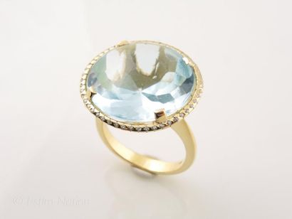 BAGUE TOPAZE
Bague en argent 925/°° doré...