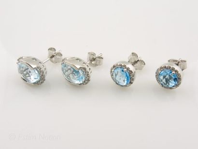 LOT DE BOUCLES D'OREILLES
Lot de deux paires...