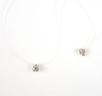 COLLIER OXYDE DE ZIRCONIUM
Collier tour de...