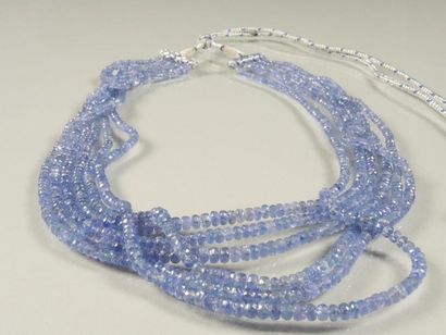 COLLIER TANZANITES
Collier à six rangs de...