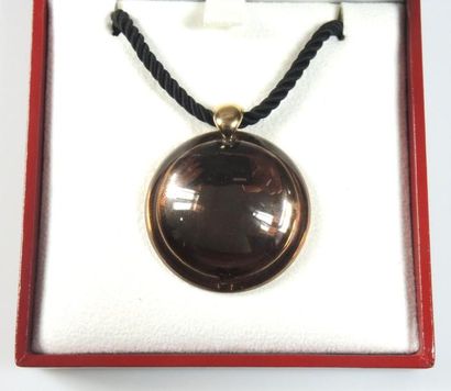 BACCARAT
Pendentif de forme ronde en cristal...