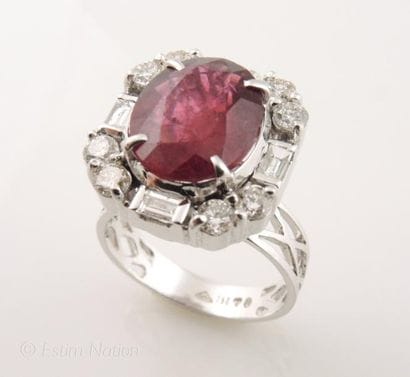 BAGUE RUBELLITE DIAMANTS
Bague en or 18K...