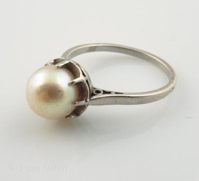 BAGUE PLATINE ET PERLE
Bague en platine (950°/00)...