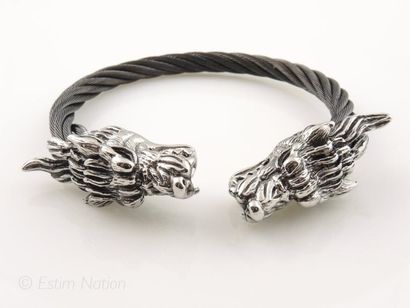 BRACELET ACIER
Bracelet en acier ouvrant...