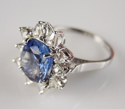 BAGUE SAPHIR DIAMANTS
Bague marguerite en...