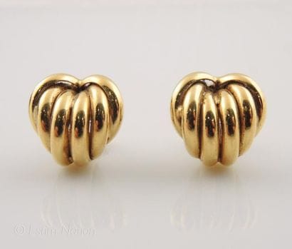 PAIRE DE BOUCLES D'OREILLES CŒURS EN OR
Paire...