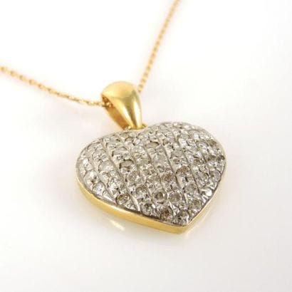 PENDENTIF COEUR
Chaîne maille rectangulaire...