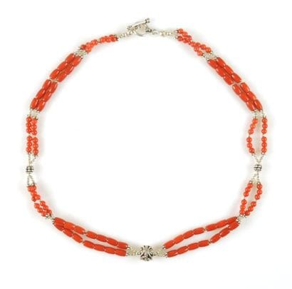 COLLIER CORAIL
Collier composé de deux rangs...
